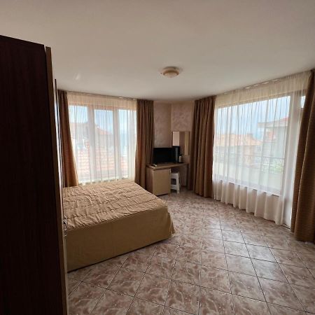 Stamatovi Family Hotel Pomorie Exterior foto