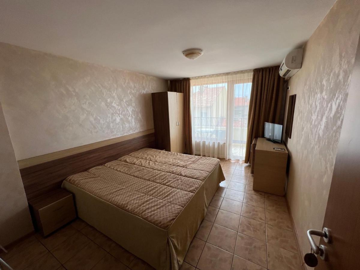Stamatovi Family Hotel Pomorie Exterior foto